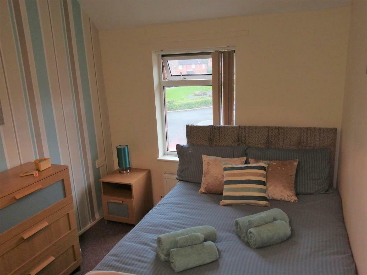 Fearnhead House Villa Warrington Buitenkant foto